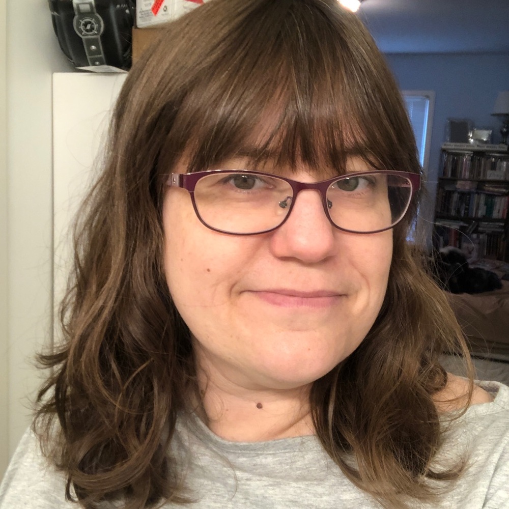 Meet your Posher, Evelyn